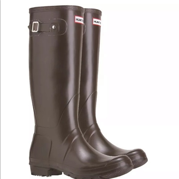 Hunter Shoes - RARE Chocolate Tall Hunter Boots